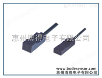 Q8小方形限位开关检测金属接近传感器