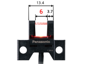 投光、受光部间距为6mm，留有余量