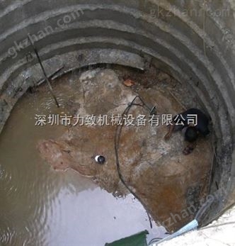 万喜堂app下载官方入口 城市开挖下水管道遇岩体拆除机械液压分裂机